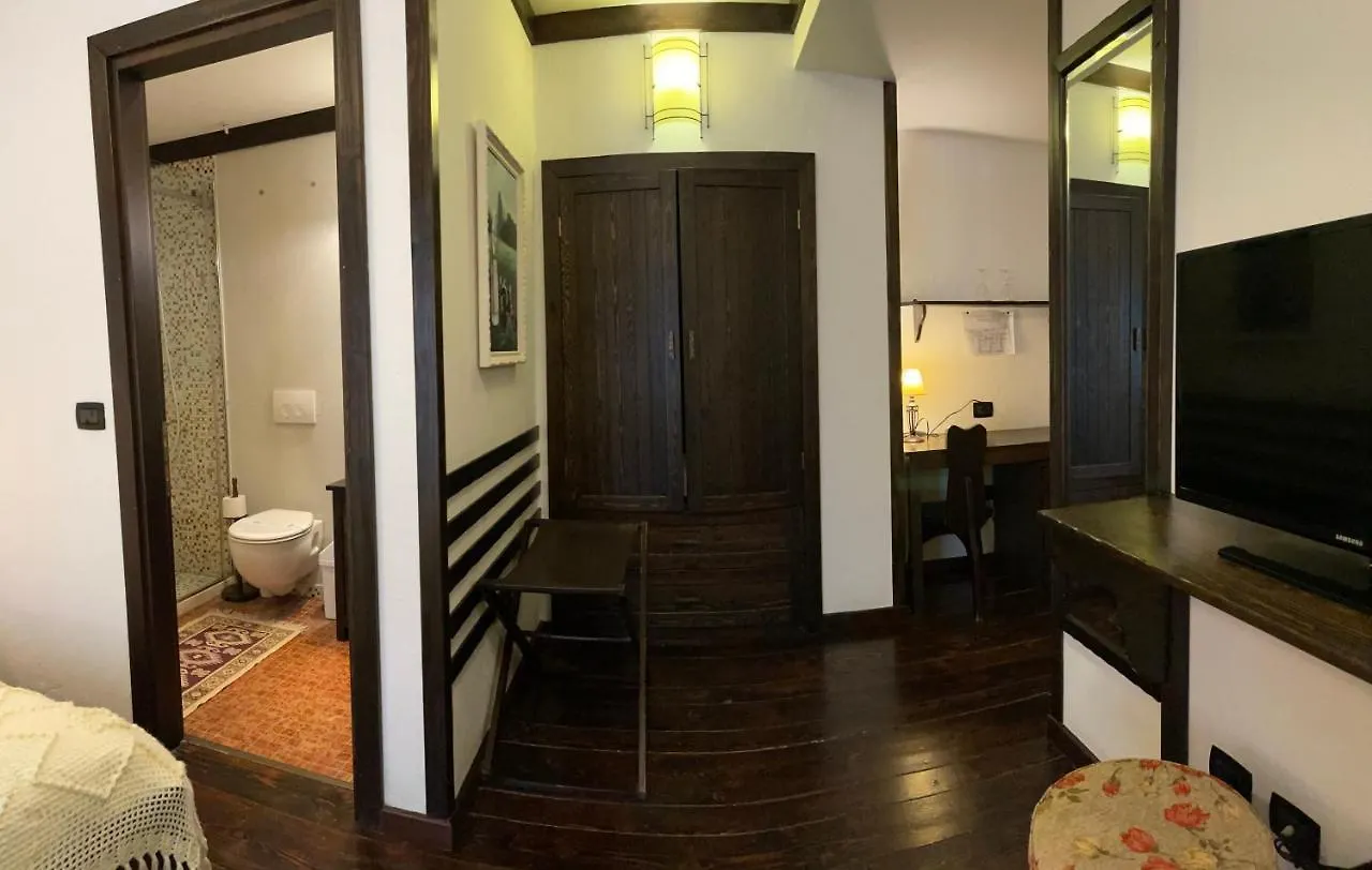 ****  Hotel Mangalemi Berat Albanien