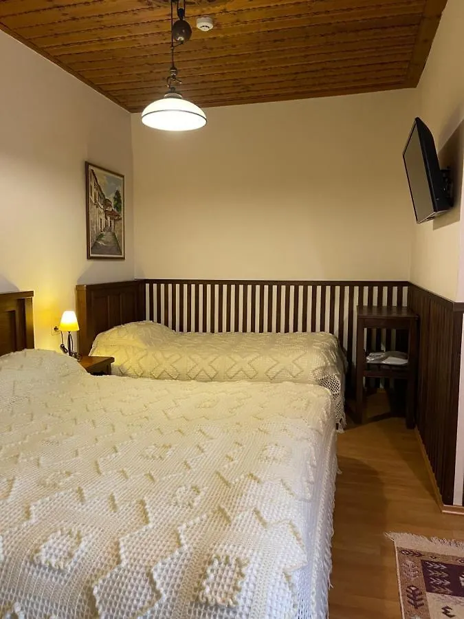 Hotel Mangalemi Berat