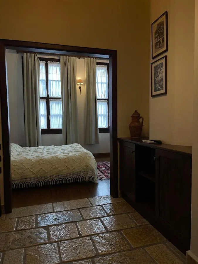 Hotel Mangalemi Berat