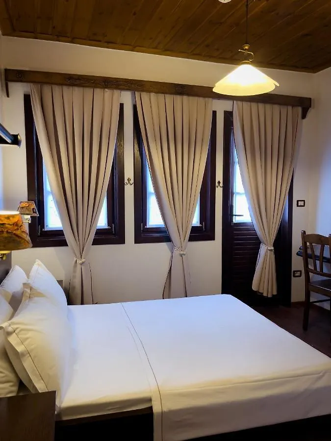 Hotel Mangalemi Berat