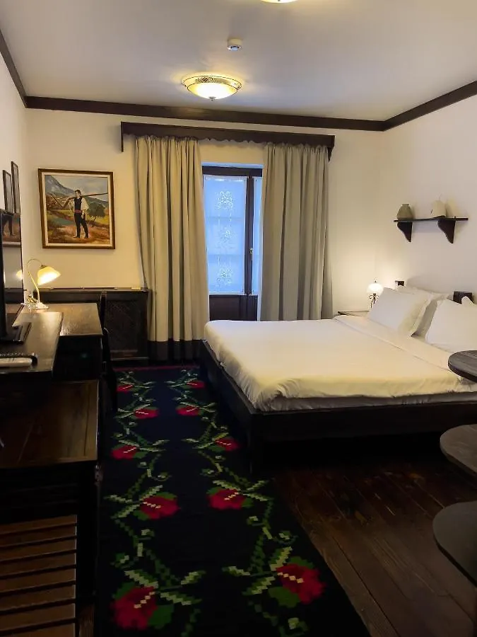 Hotel Mangalemi Berat