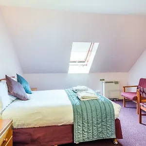 https://kenneth-mackenzie.edinburghhotelsuk.org