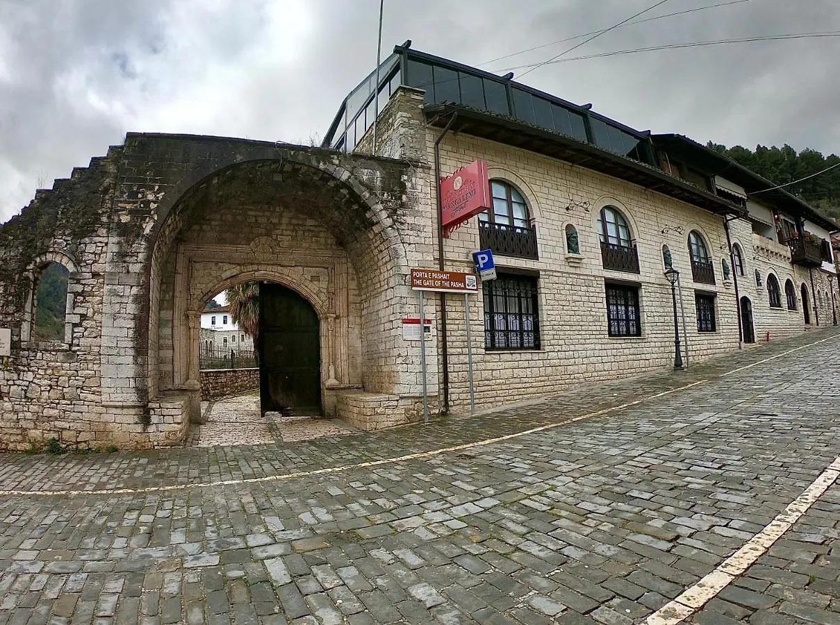 Hotel Mangalemi Berat